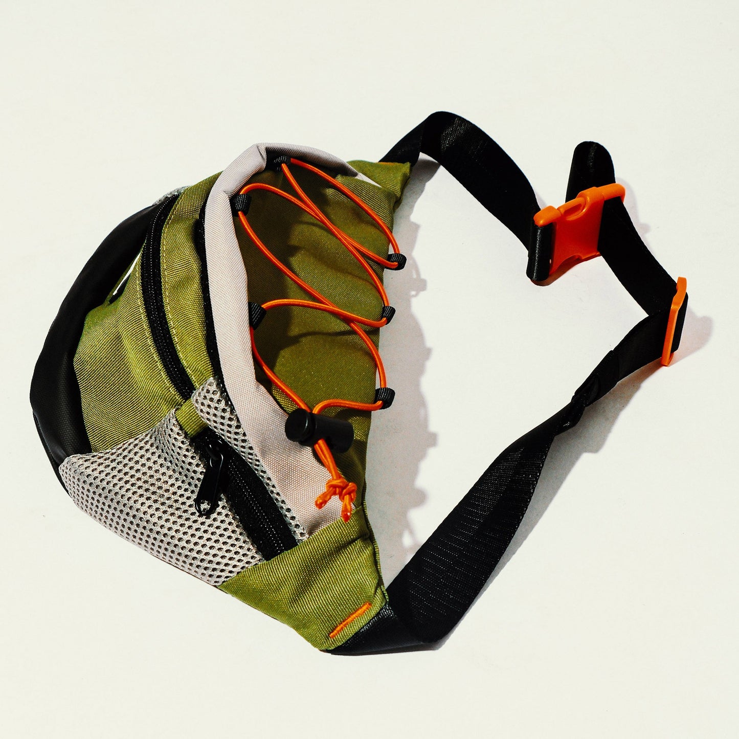 Sac Banane Trail Robuste – Style et Fonctionnalité Outdoor